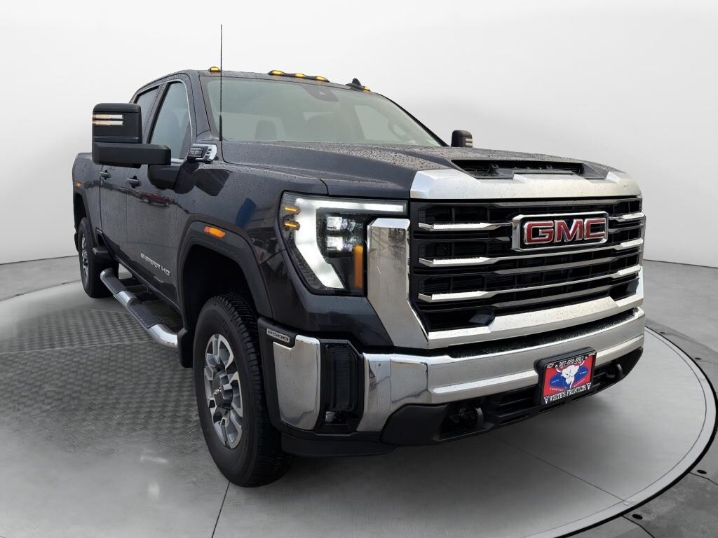 New 2026 GMC Sierra SLE Crew Cab