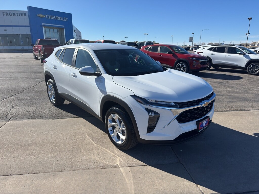 New 2026 Chevrolet Trax LS Sport Utility