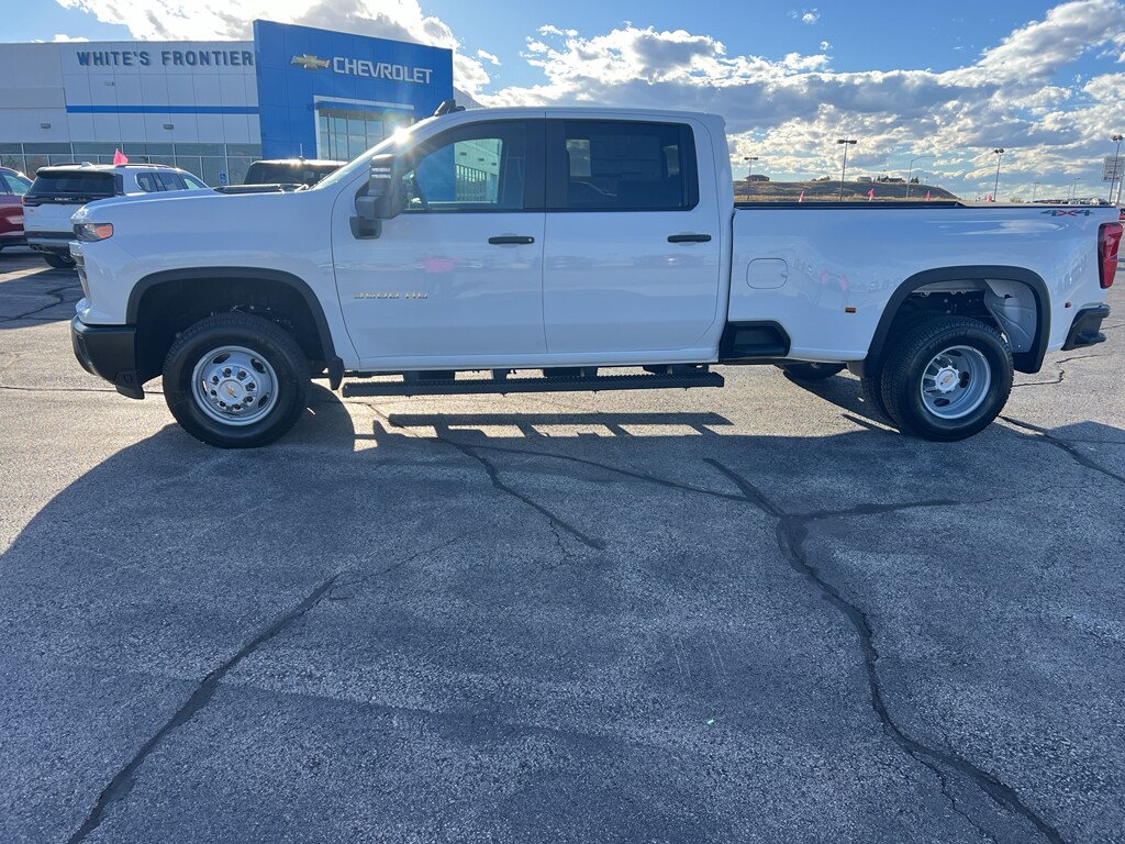 2026 Chevrolet Silverado Work Truck photo 2