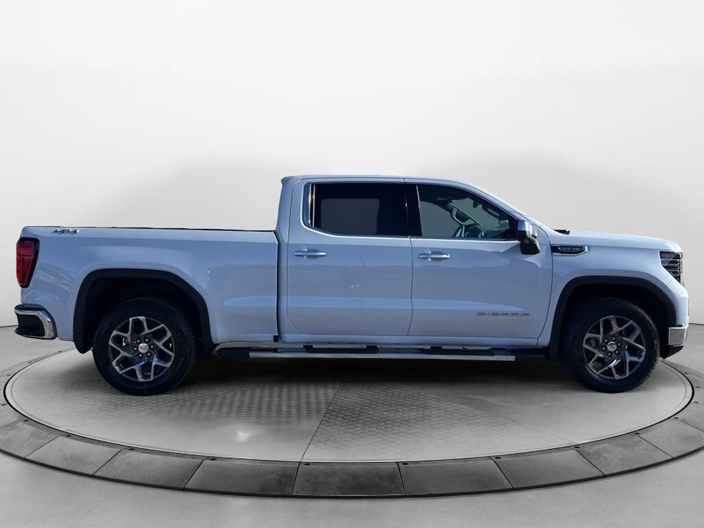 New 2026 GMC Sierra SLT Crew Cab