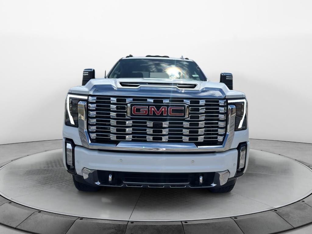New 2026 GMC Sierra Denali Crew Cab