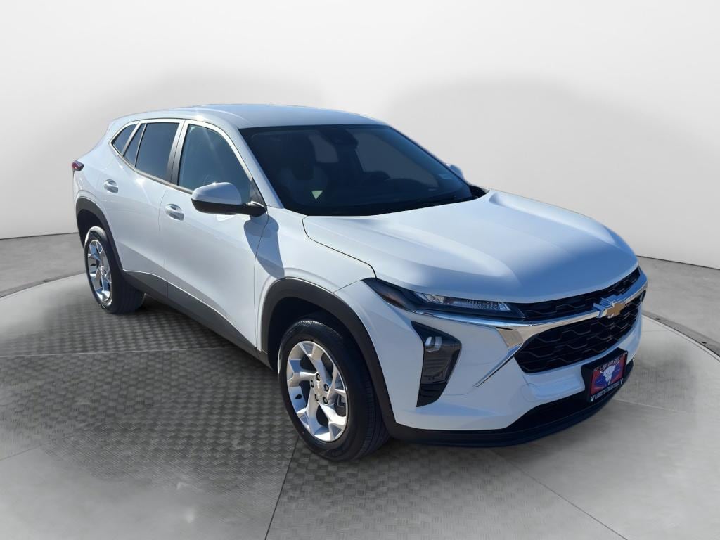 New 2026 Chevrolet Trax LS Sport Utility