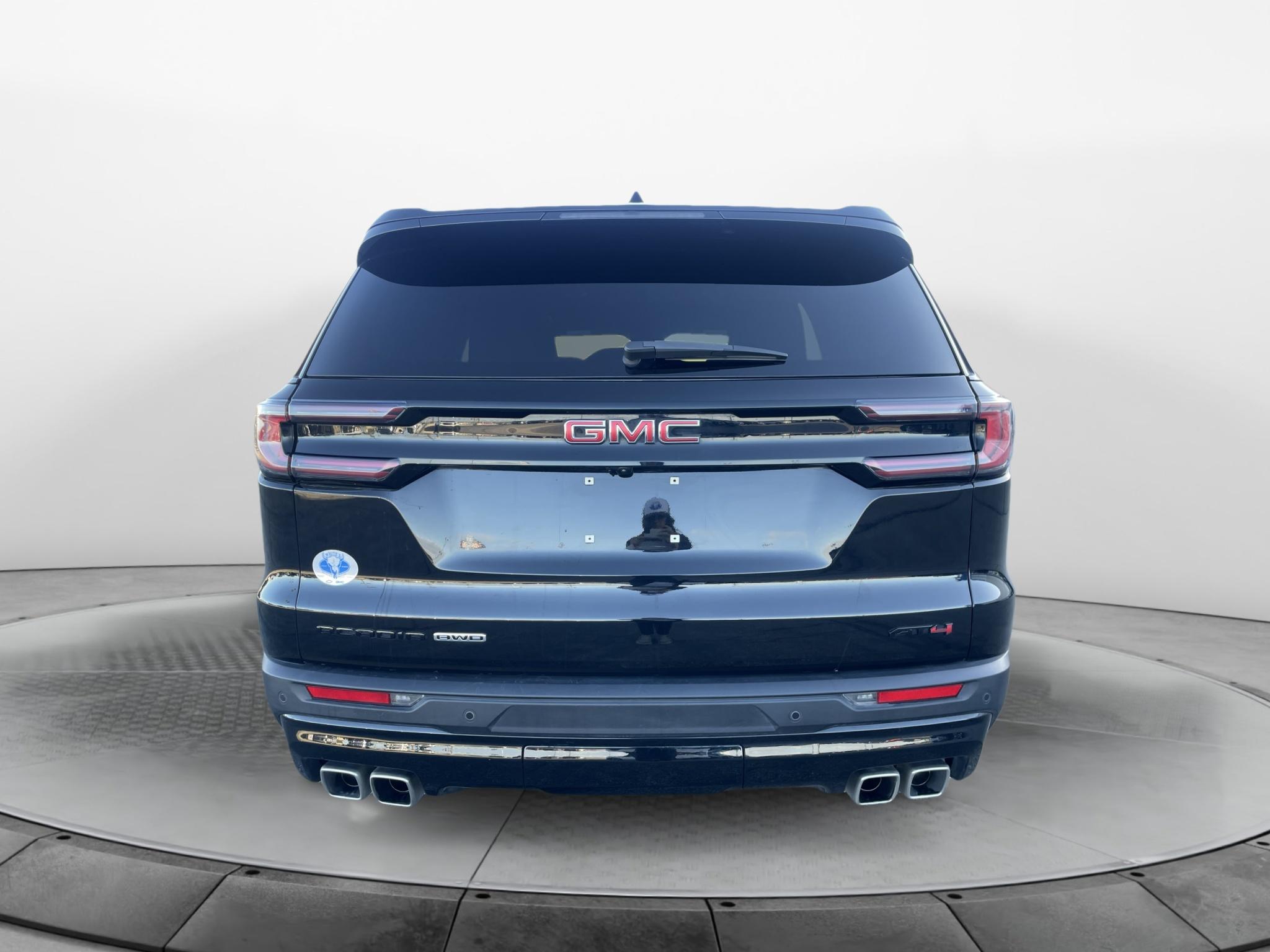 Used 2025 GMC Acadia AT4 Sport Utility