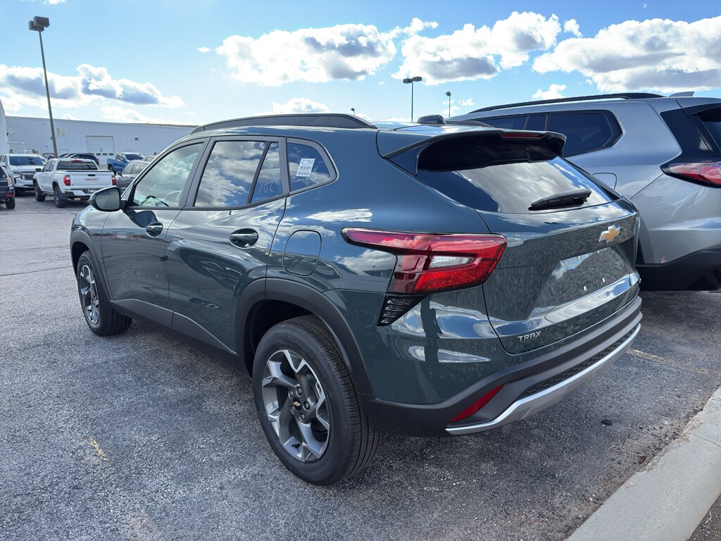 New 2026 Chevrolet Trax LT Sport Utility