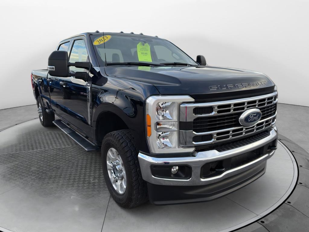 2023 Ford F-250 XLT photo 3