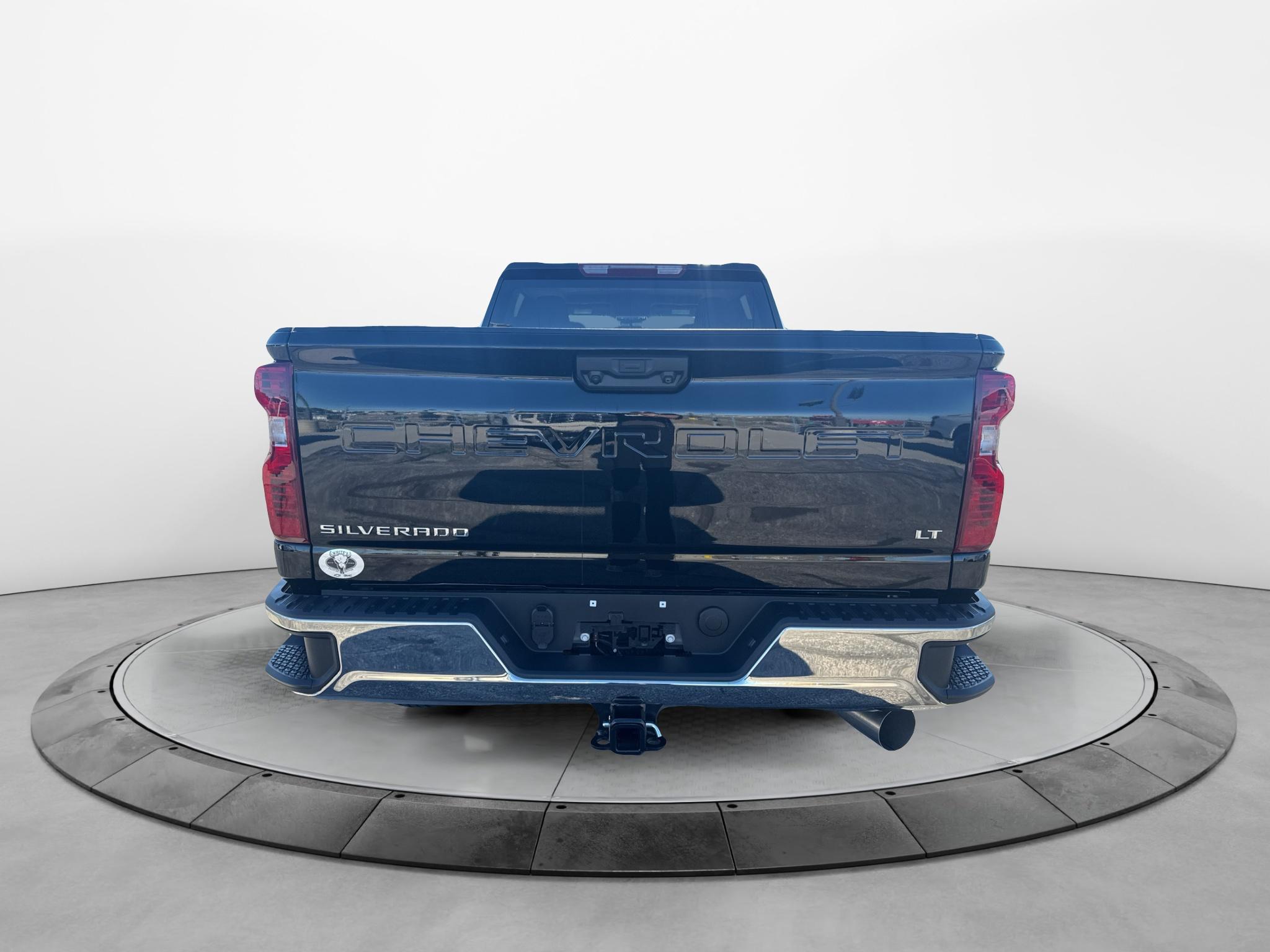New 2026 Chevrolet Silverado LT Crew Cab