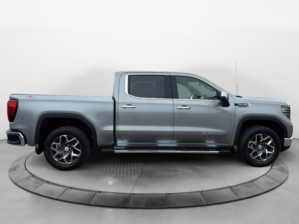 New 2026 GMC Sierra SLT Crew Cab