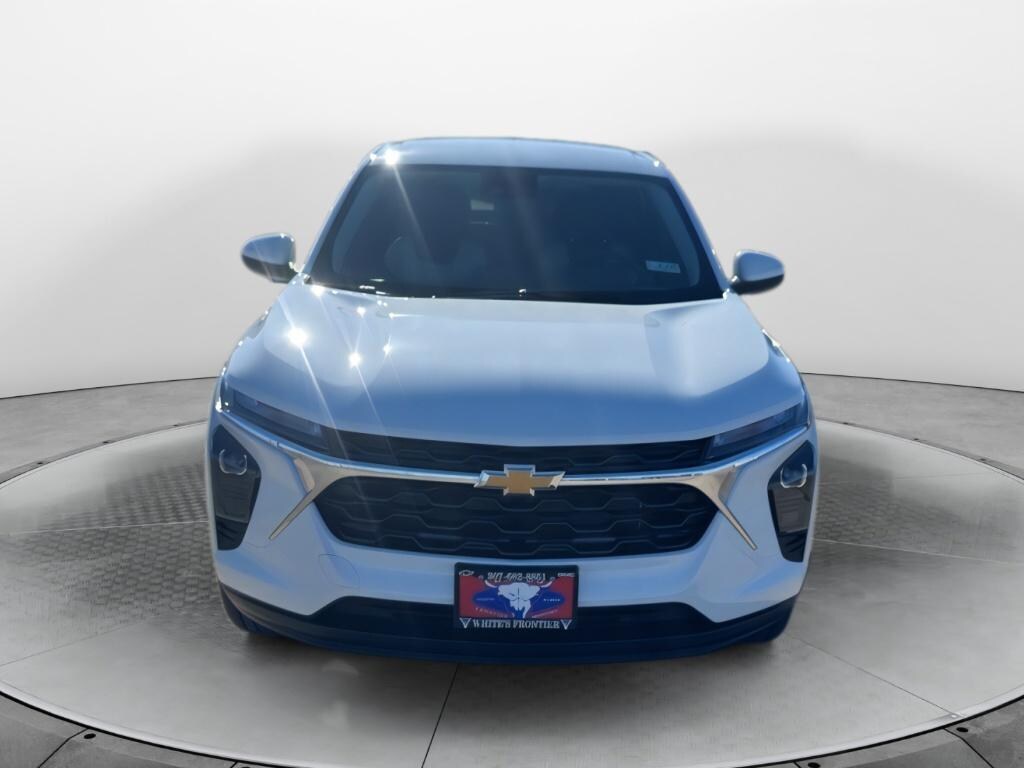 New 2026 Chevrolet Trax LS Sport Utility