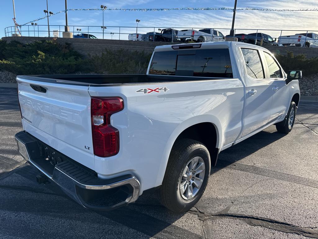 2025 Chevrolet Silverado 1500 LT photo 3