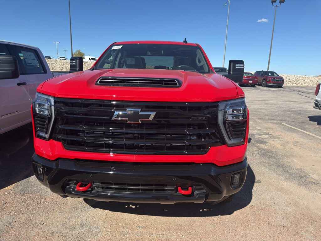 2026 Chevrolet Silverado LT photo 2