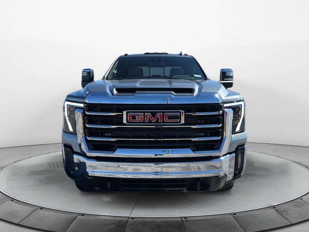 New 2026 GMC Sierra SLT Crew Cab