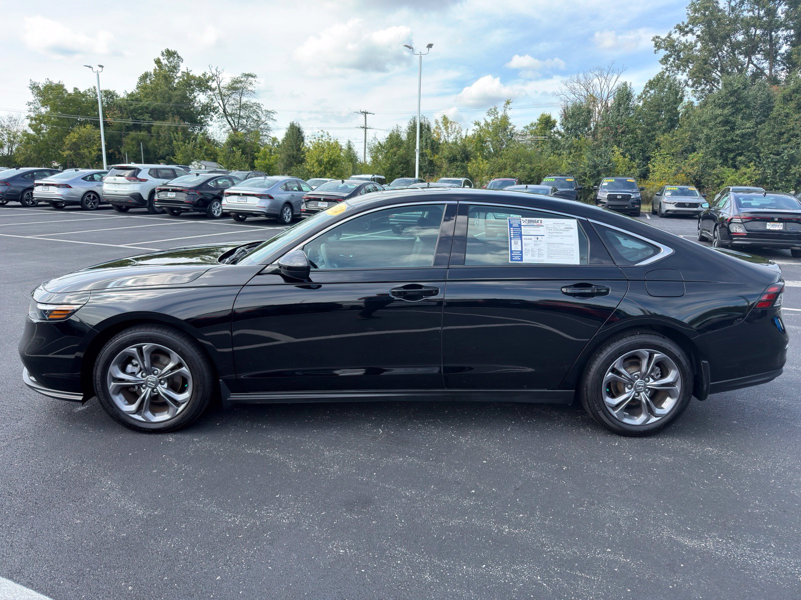 Used 2024 Honda Accord EX Sedan