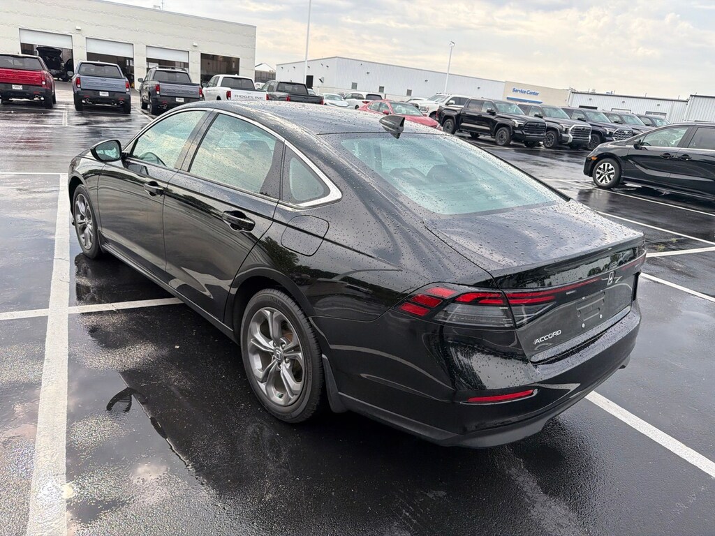 Used 2024 Honda Accord EX Sedan