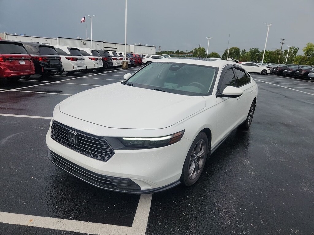 Used 2024 Honda Accord EX Sedan