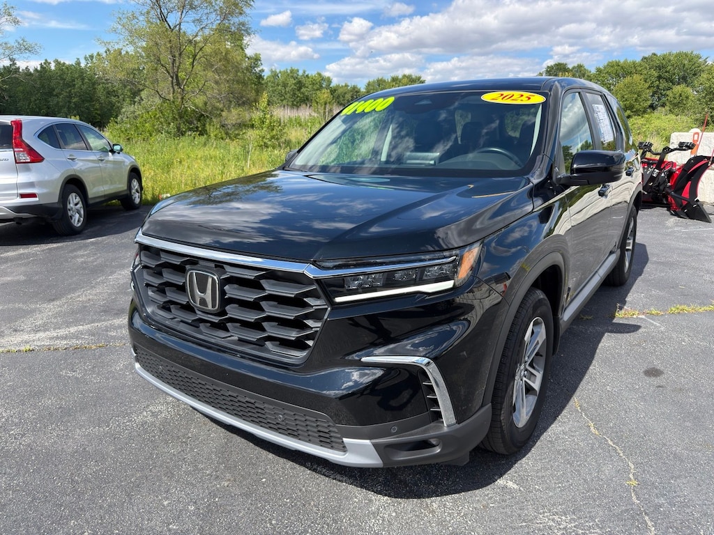 Used 2025 Honda Pilot EX-L SUV