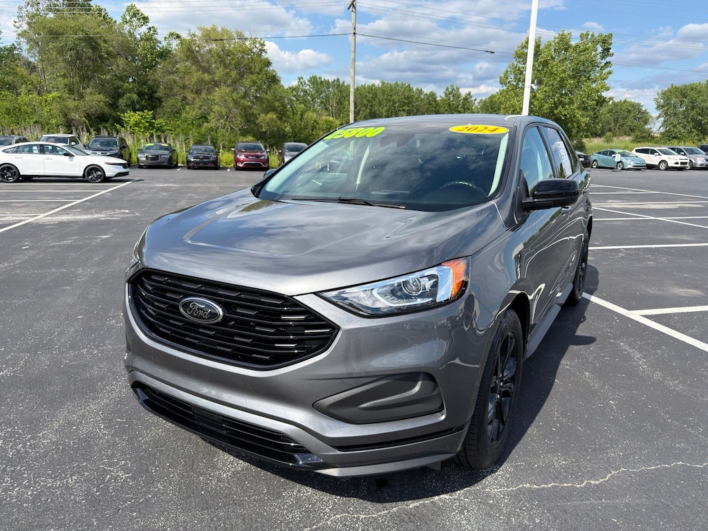 Used 2024 Ford Edge SE SUV