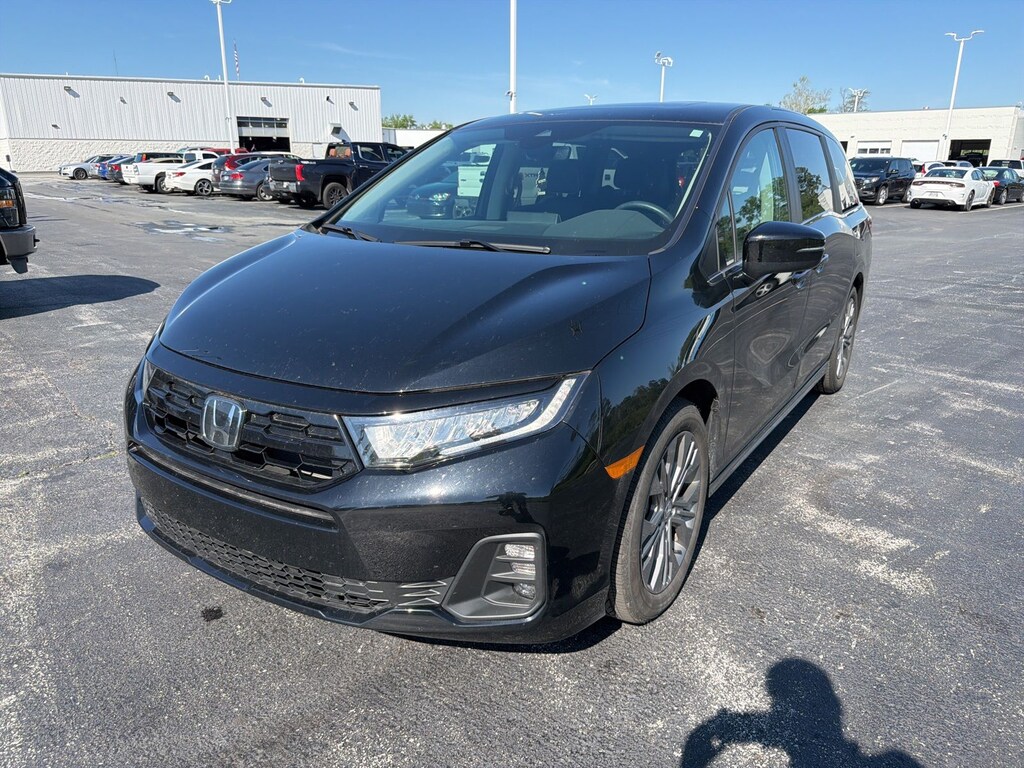 Used 2025 Honda Odyssey Touring Minivan/Van