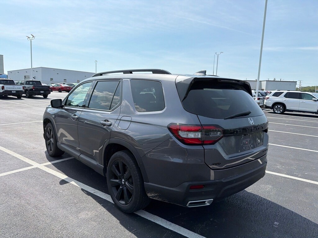 Used 2025 Honda Pilot Black Edition SUV