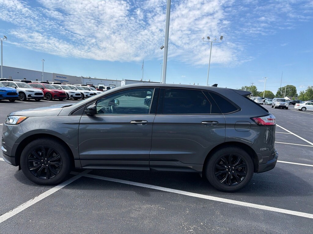 Used 2024 Ford Edge SE SUV