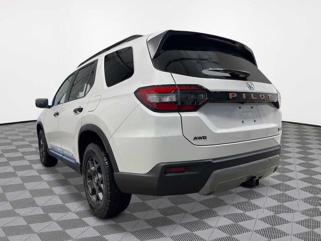 New 2026 Honda Pilot TrailSport SUV