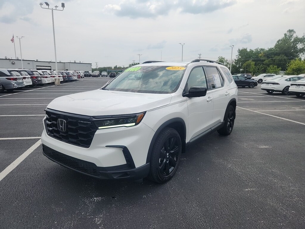 Used 2025 Honda Pilot Black Edition SUV