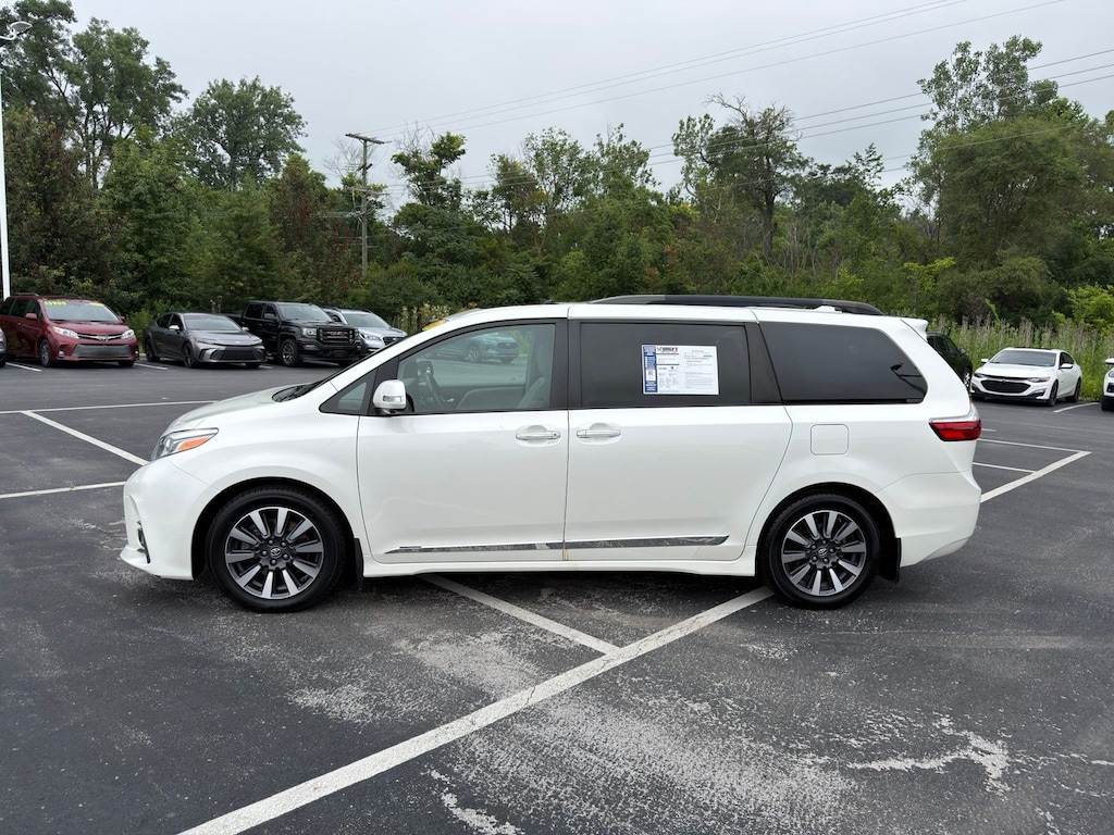Used 2019 Toyota Sienna Limited Premium Minivan/Van
