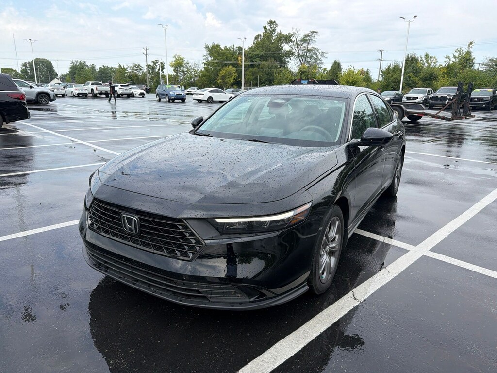 Used 2024 Honda Accord EX Sedan
