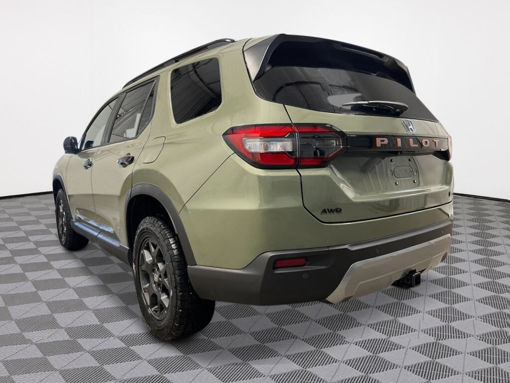 New 2026 Honda Pilot TrailSport SUV