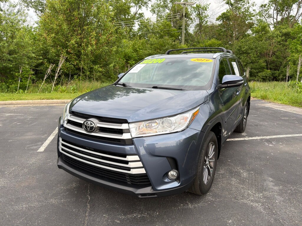 Used 2019 Toyota Highlander XLE SUV