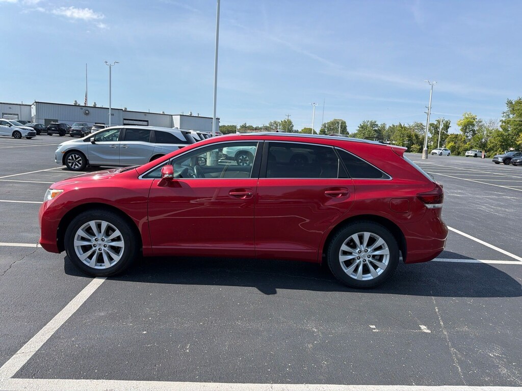 Used 2014 Toyota Venza LE SUV
