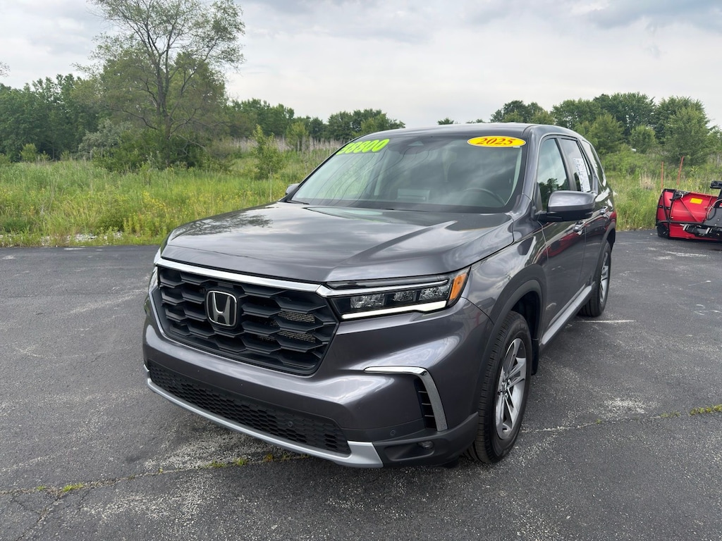 Used 2025 Honda Pilot EX-L SUV