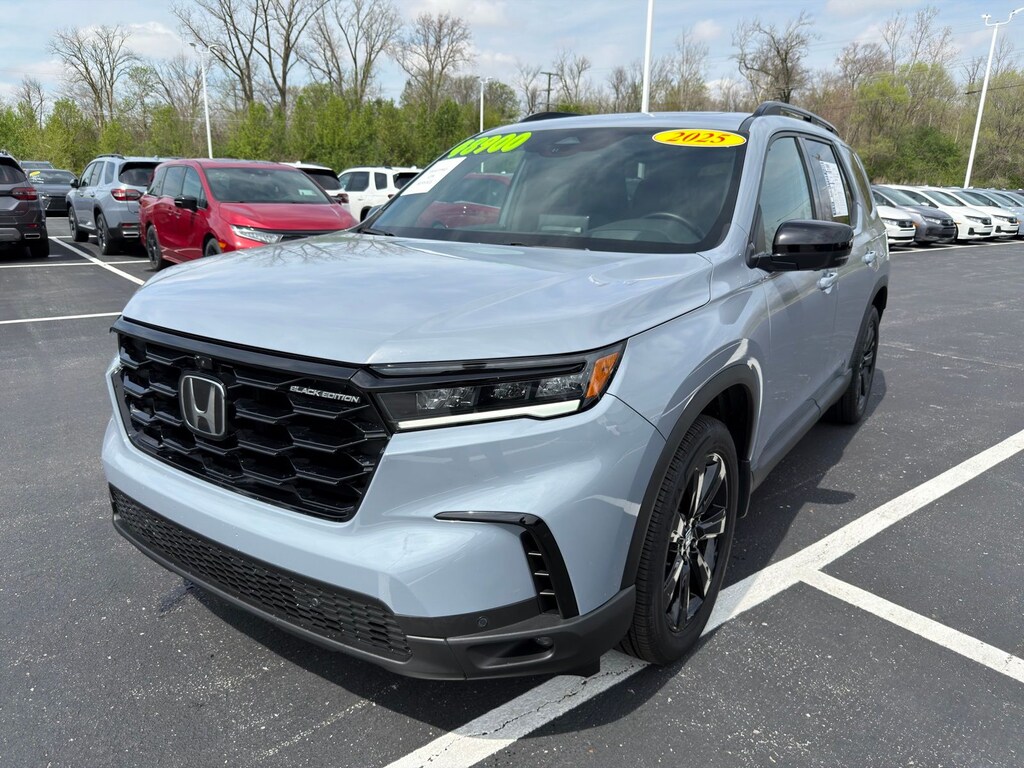 Used 2025 Honda Pilot Black Edition SUV