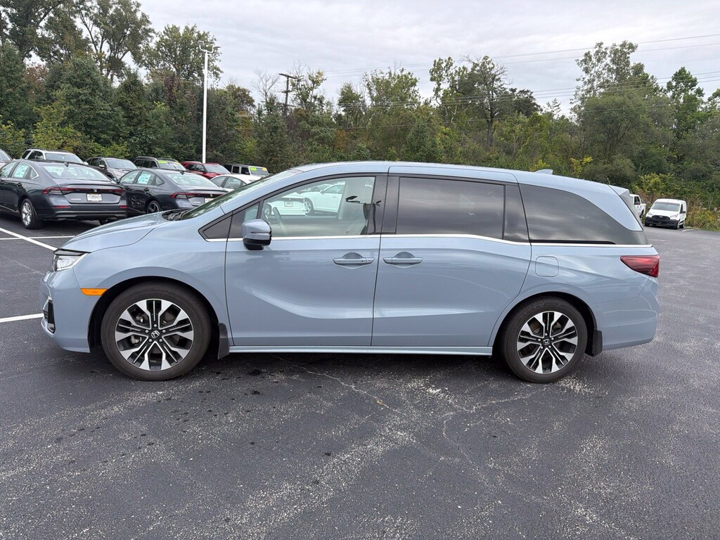 Used 2025 Honda Odyssey Elite Minivan/Van