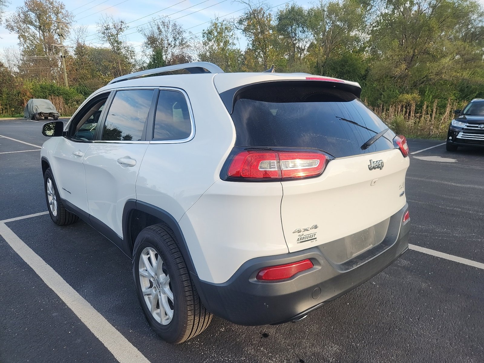 Used 2016 Jeep Cherokee Latitude SUV