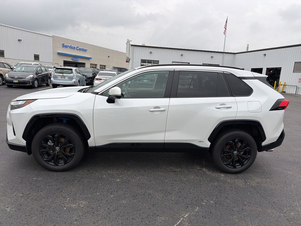 Used 2025 Toyota RAV4 Hybrid SE SUV