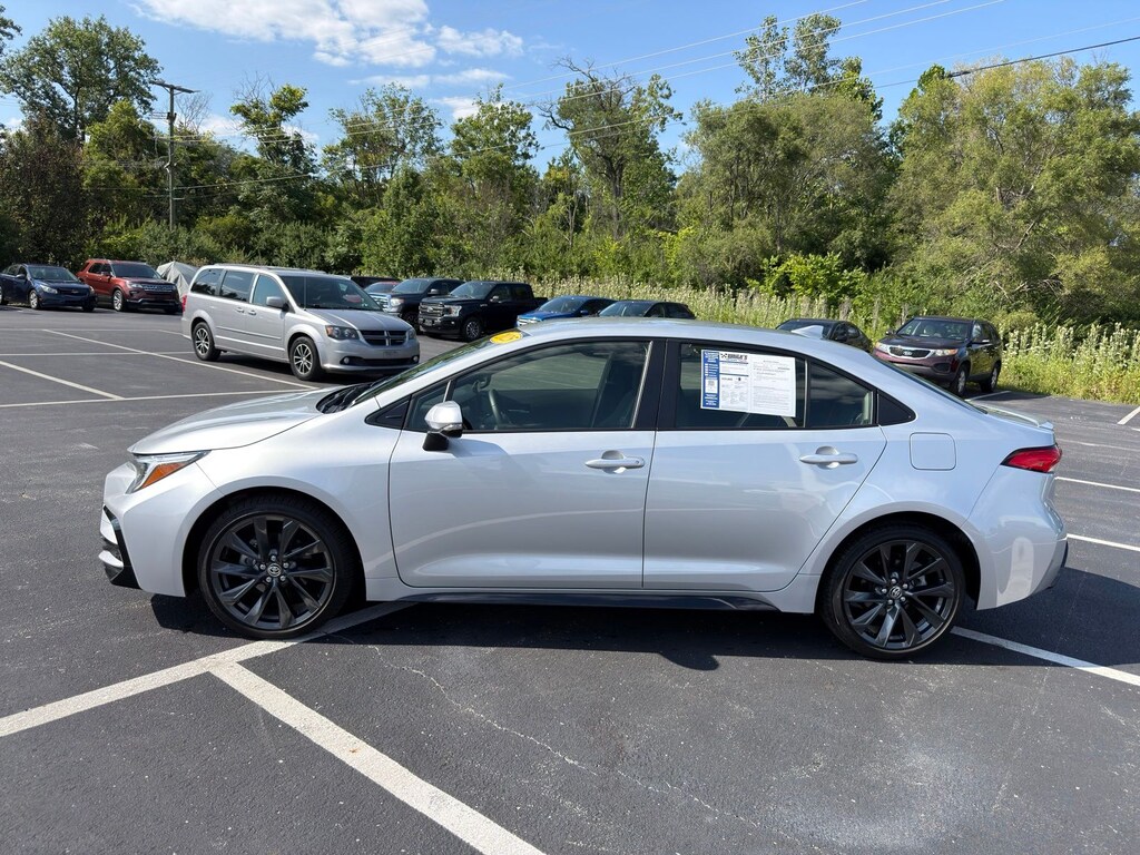Used 2025 Toyota Corolla Hybrid SE Sedan