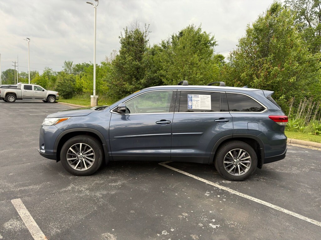 Used 2019 Toyota Highlander XLE SUV