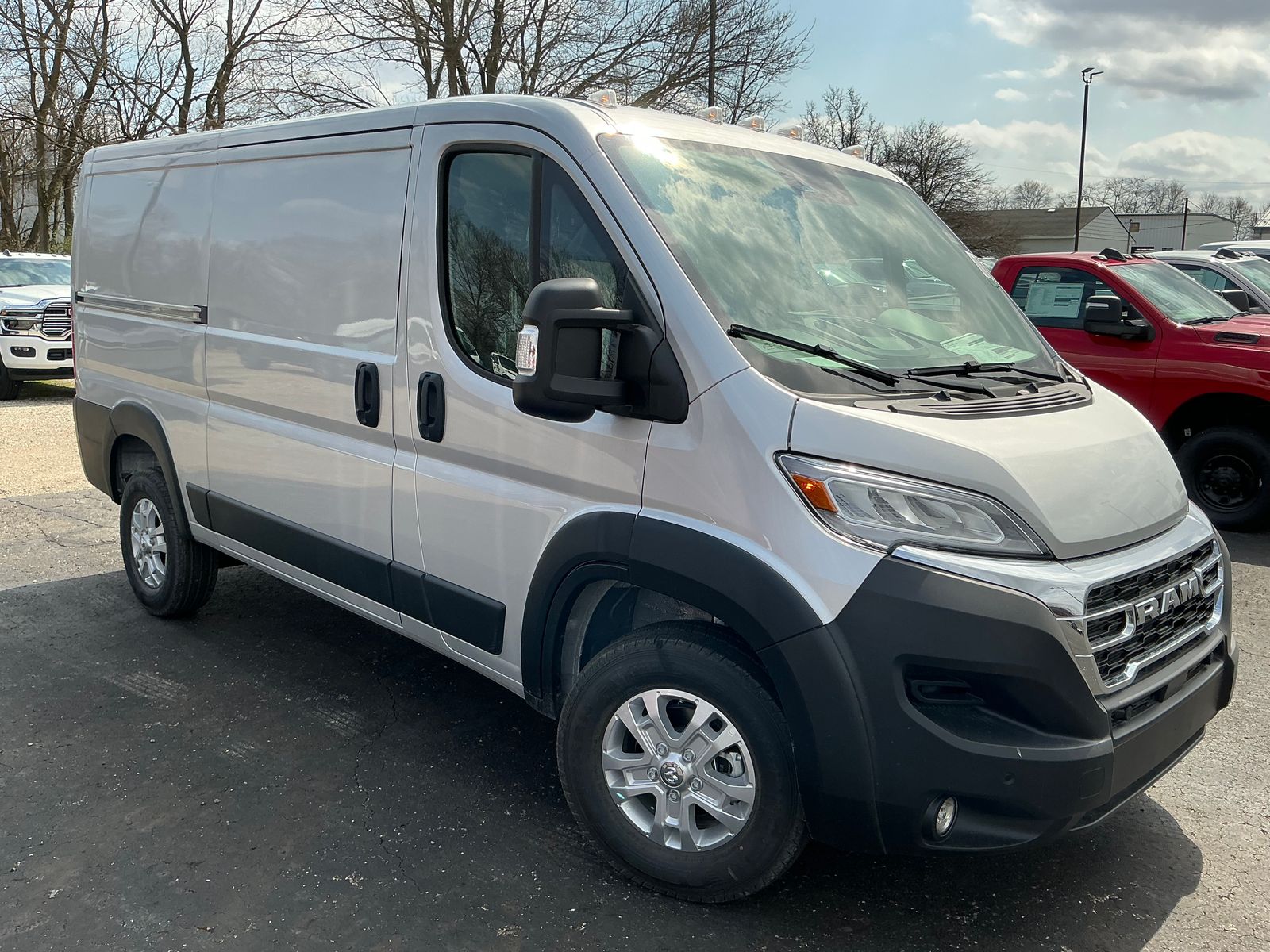 2026 RAM ProMaster 1500 SLT 136" WB Low Roof's photo