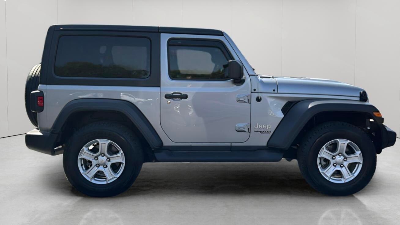 2019 Jeep Wrangler Sport photo 2