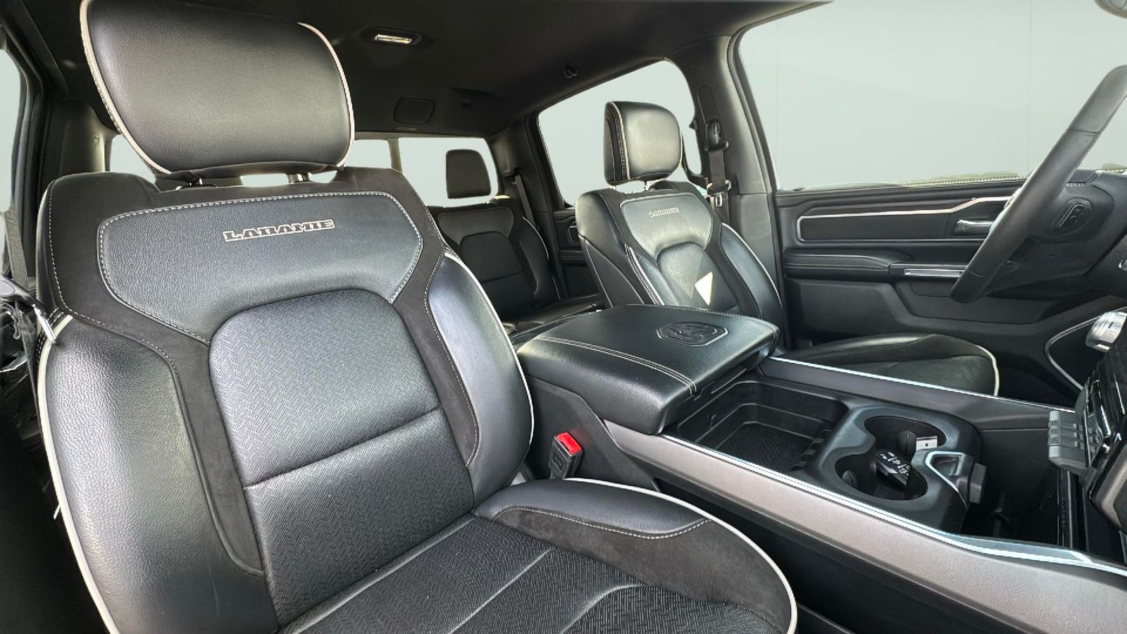 2025 RAM Ram 1500 Pickup Laramie - Photo 23