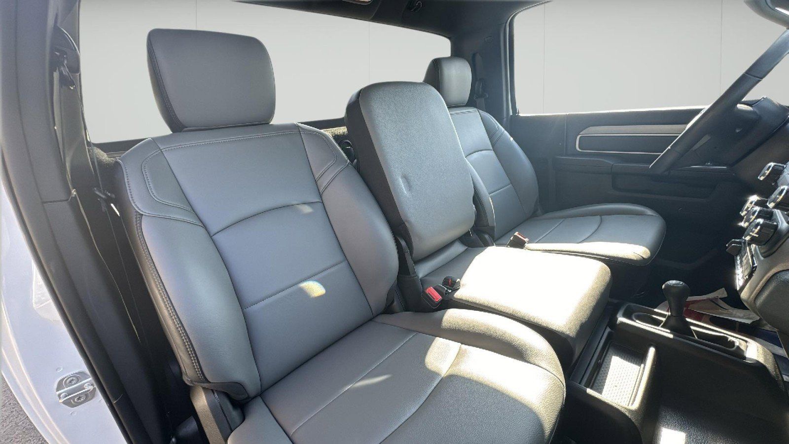 2024 RAM 3500 Tradesman - Photo 30