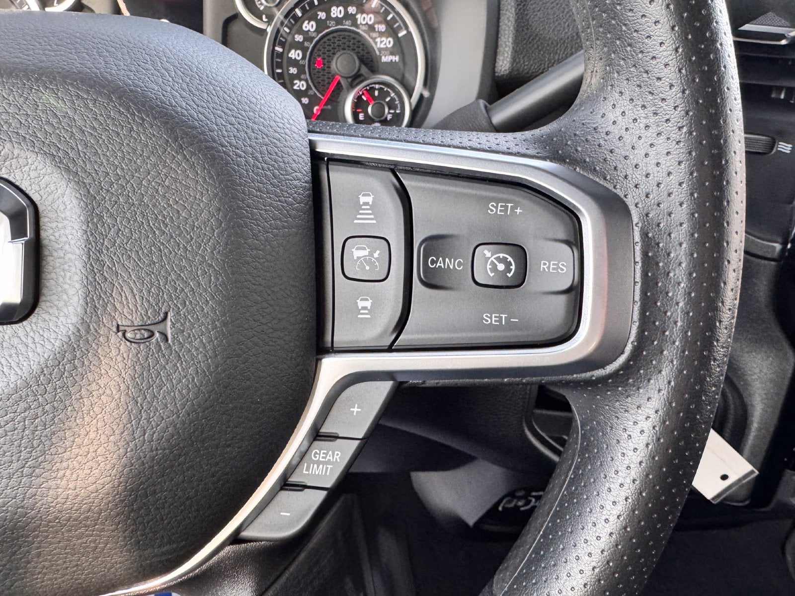2026 RAM 2500 Tradesman - Photo 15
