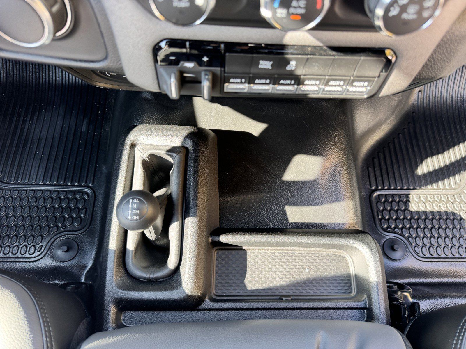 2024 RAM 3500 Tradesman - Photo 28