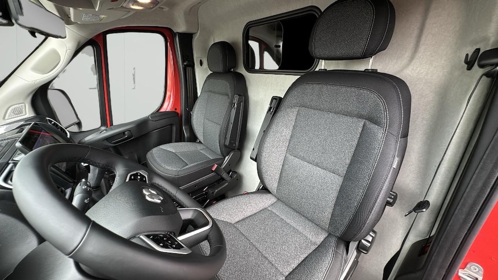 New 2025 Ram ProMaster PROMASTER 2500 SLT+ CARGO VAN LOW ROOF 136' WB Cargo Van