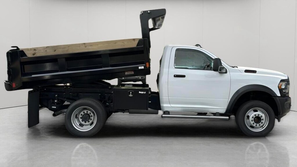 New 2024 Ram 5500 Chassis Cab 5500 TRADESMAN CHASSIS REGULAR CAB 4X4 60' CA Pickup