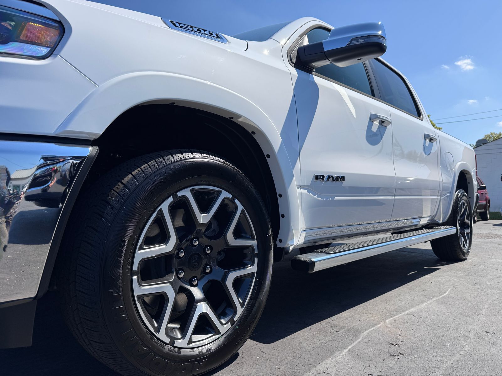 2026 Ram 1500 Laramie photo 2