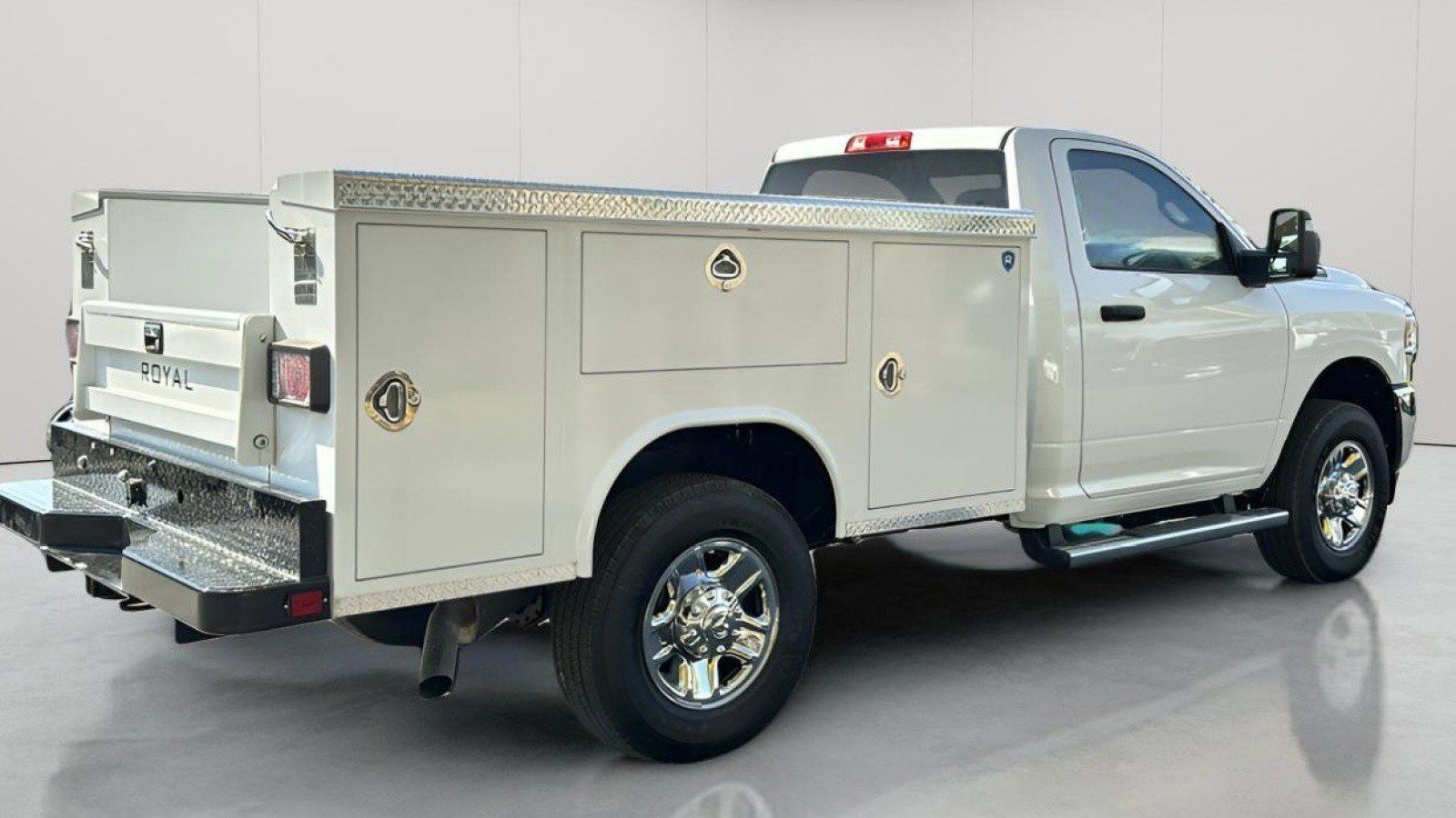 2024 Ram 3500 Tradesman photo 3
