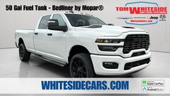 2026 Ram 2500 BLACK EXPRESS CREW CAB 4X4 8' BOX Pickup