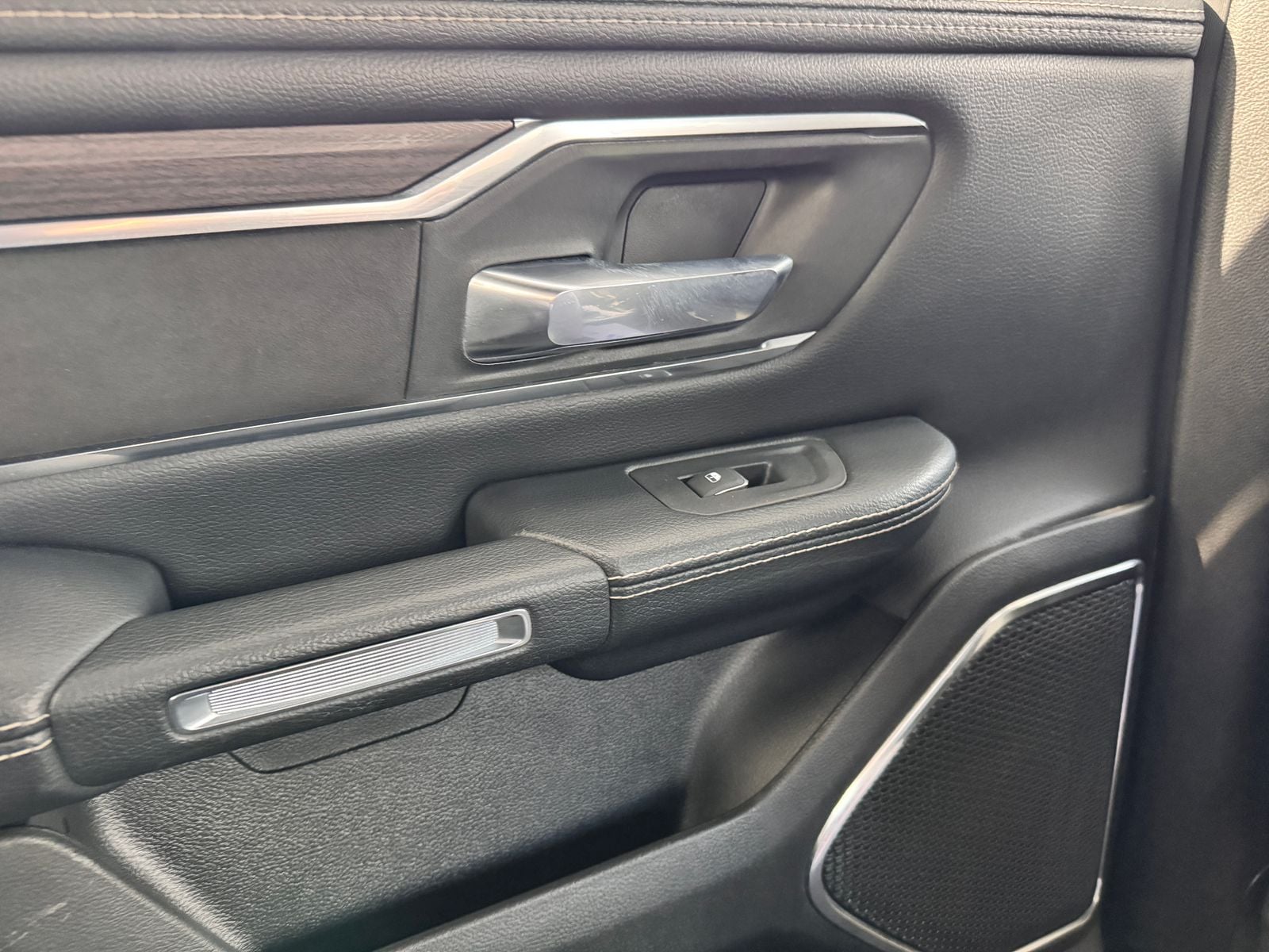2025 RAM Ram 1500 Pickup Laramie - Photo 32