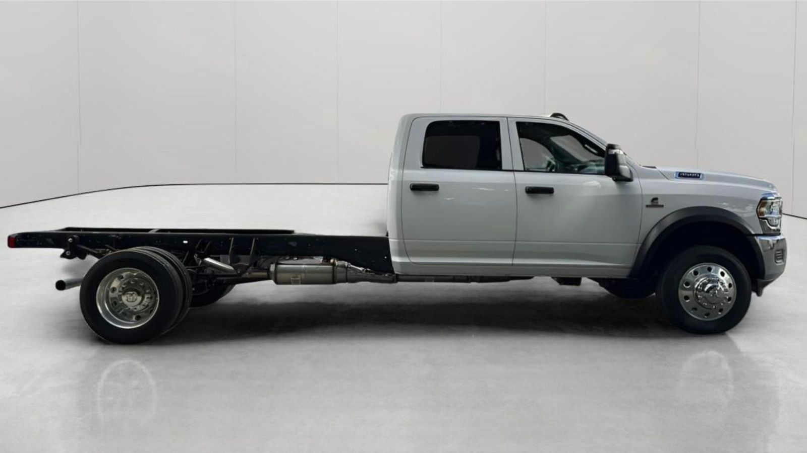 2024 Ram 4500 Tradesman SLT photo 4
